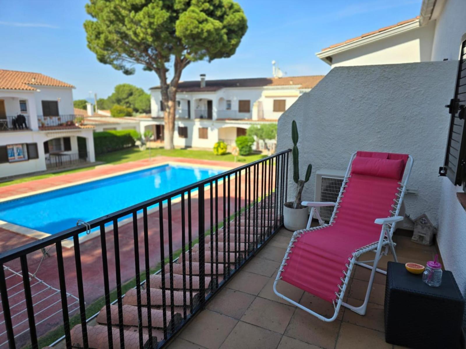 Cosy Apartment Of L'Escala Beach Luaran gambar
